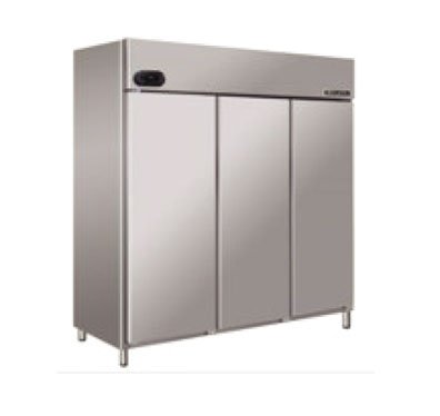 3 DOOR UPRIGHT CHILLER